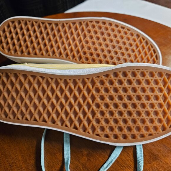 Women's Vans Old Skool 'Pineapple Slice' Skate Shoes - Picture 5 of 7